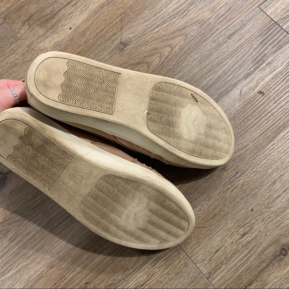 Steve Madden Pink Pearl Stud Slip On Shoes - Picture 4 of 6